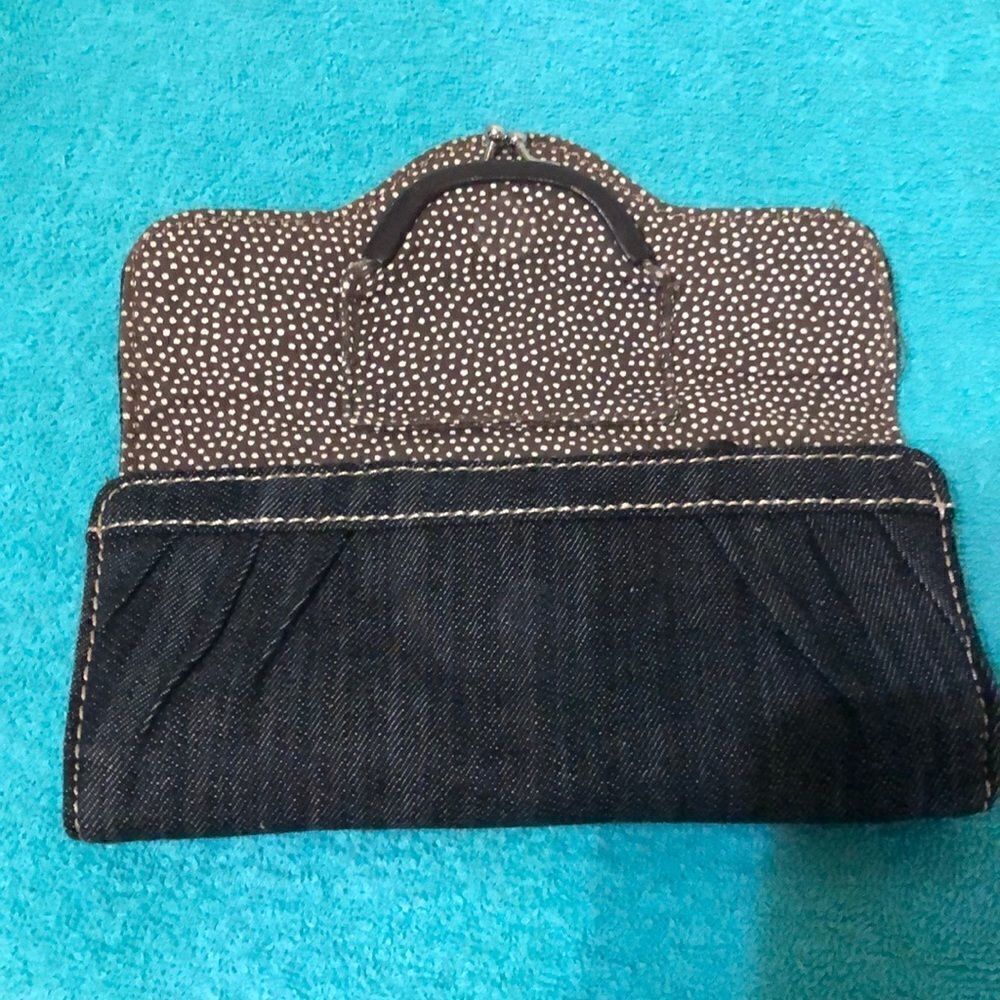 Thirty One Wallet   - Picture 3 of 7